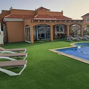 https://villa-la-hubara.hotelsfuerteventura.org